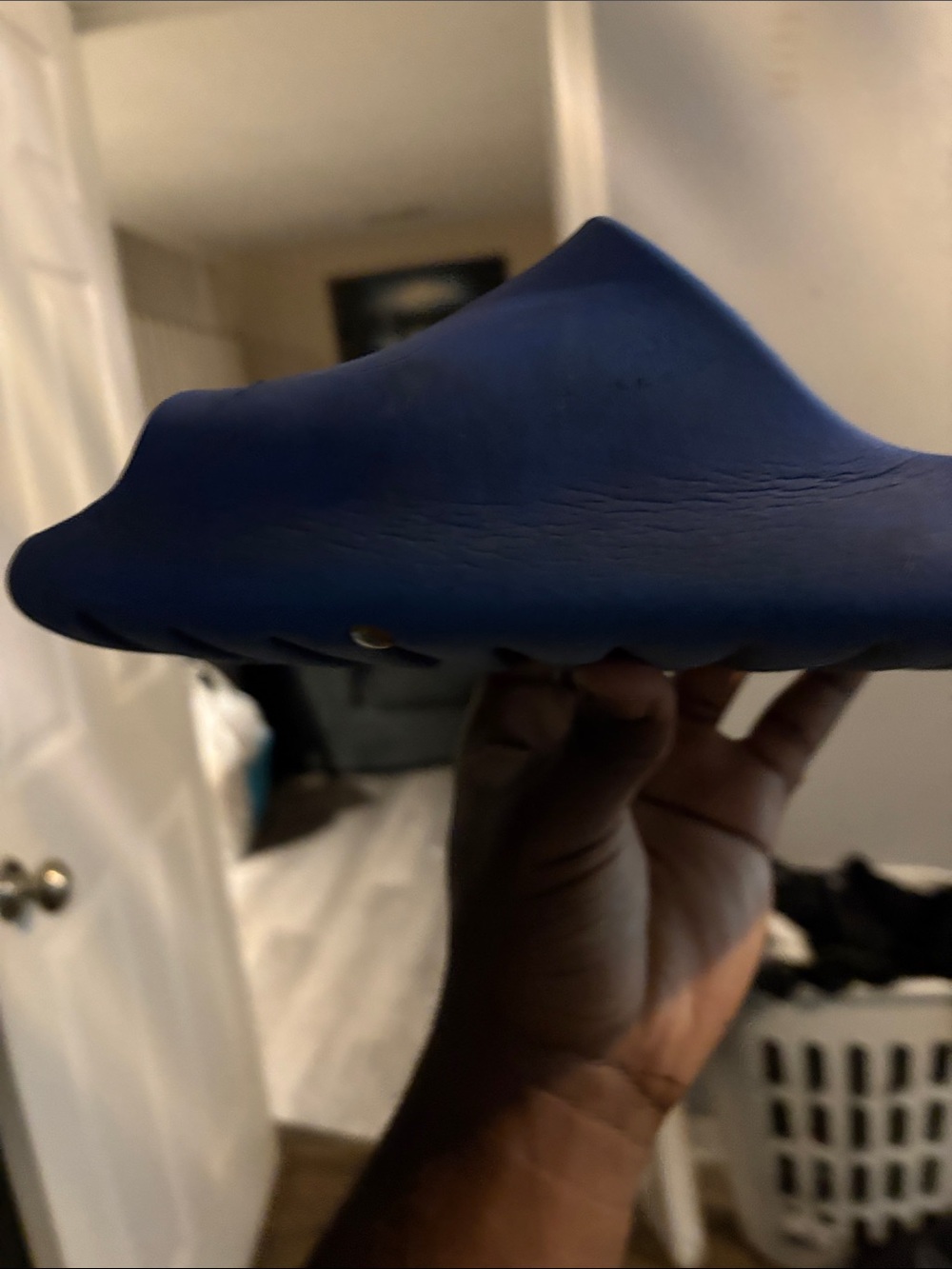 Yeezy Slide in Deep Blue